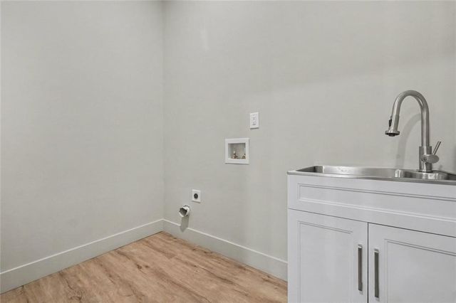 2402 Lynn Iris Drive, Decatur, GA 30032