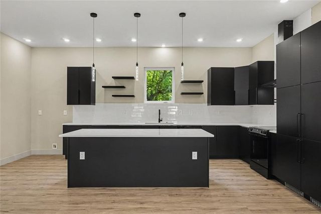 2402 Lynn Iris Drive, Decatur, GA 30032