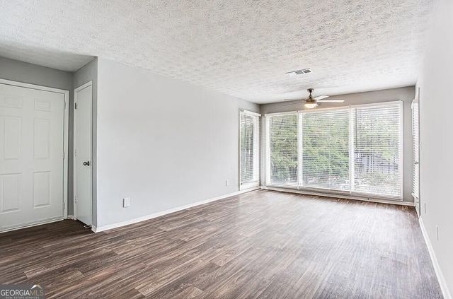 1173 N Hariston Road 2602, Stone Mountain, GA 30083