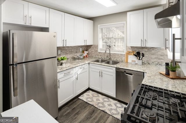 1173 N Hariston Road 2602, Stone Mountain, GA 30083