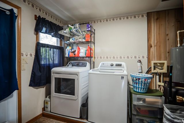 404 E Pickwick Drive, Syracuse, IN 46567