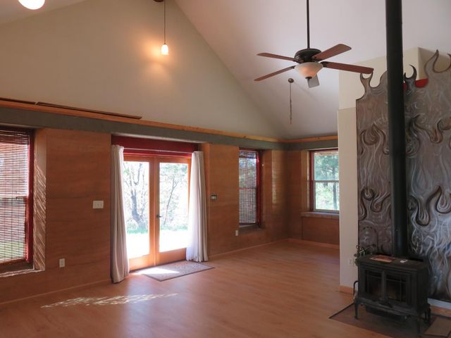 201 Sierra Madre Rd, Rail Road Flat, CA 95248