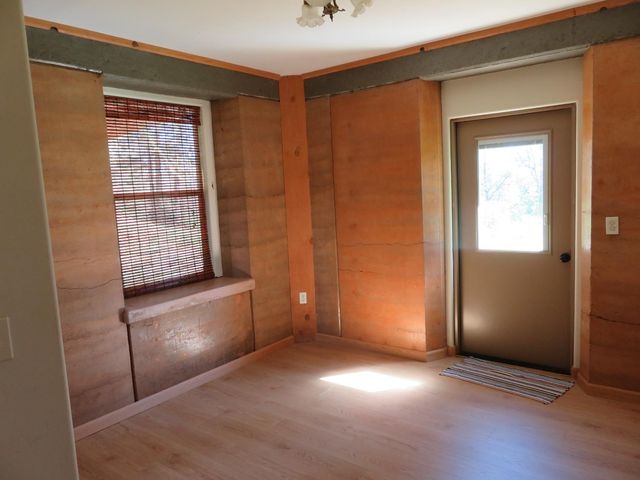 201 Sierra Madre Rd, Rail Road Flat, CA 95248