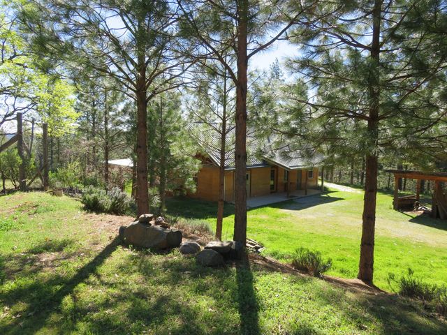 201 Sierra Madre Rd, Rail Road Flat, CA 95248