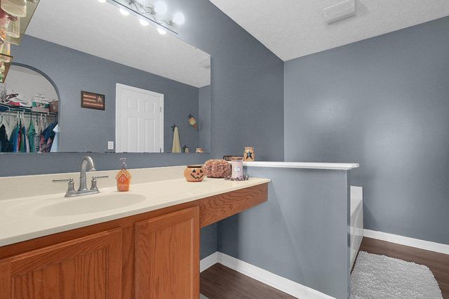 52 River Bend Drive, South Bloomfield, OH 43103