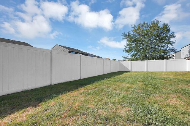 52 River Bend Drive, South Bloomfield, OH 43103