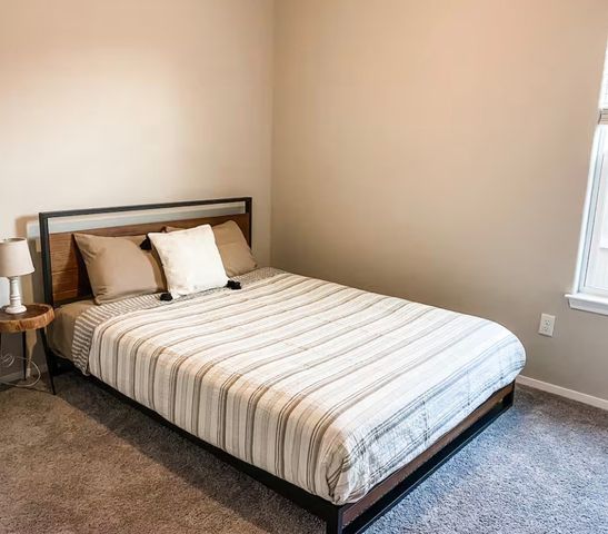 1140 S Ivory Bill Lane, Fayetteville, AR 72701