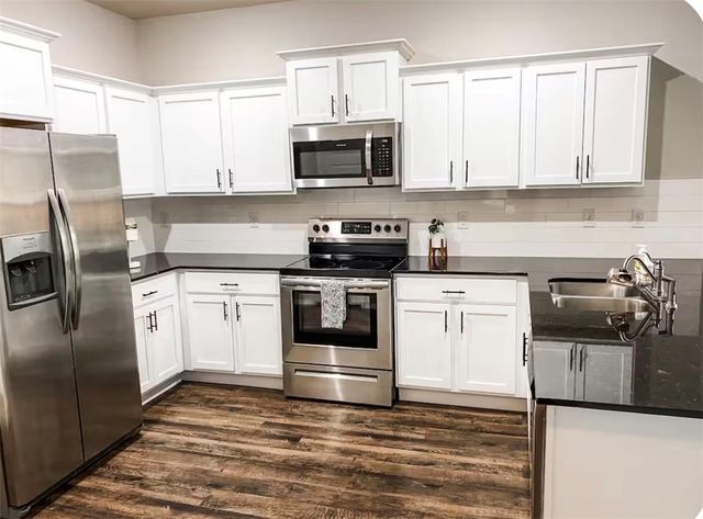 1140 S Ivory Bill Lane, Fayetteville, AR 72701