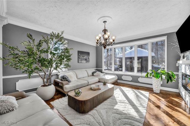 1054 Fireside Drive, Brunswick, OH 44212