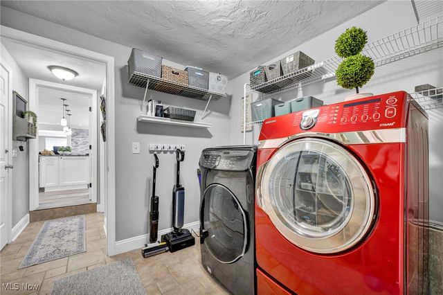 1054 Fireside Drive, Brunswick, OH 44212