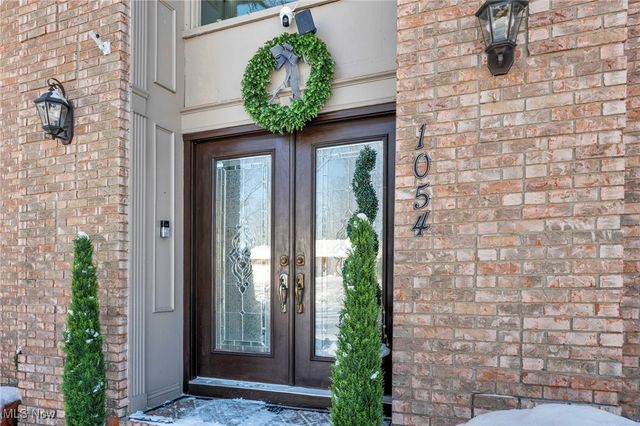 1054 Fireside Drive, Brunswick, OH 44212