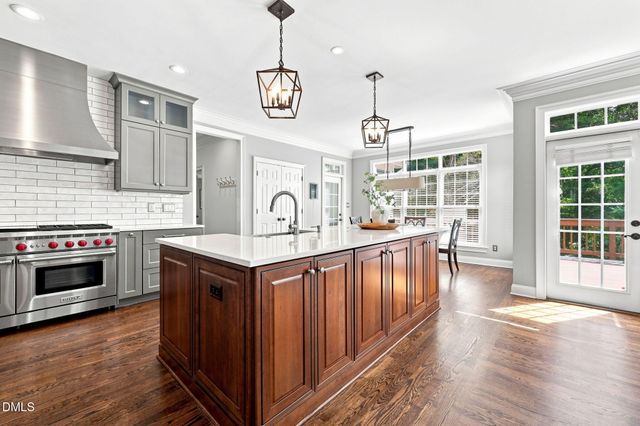 113 Hayworth Drive, Chapel Hill, NC 27517