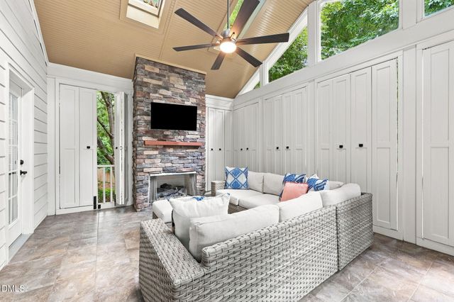 113 Hayworth Drive, Chapel Hill, NC 27517