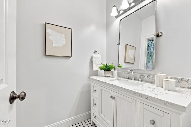 113 Hayworth Drive, Chapel Hill, NC 27517