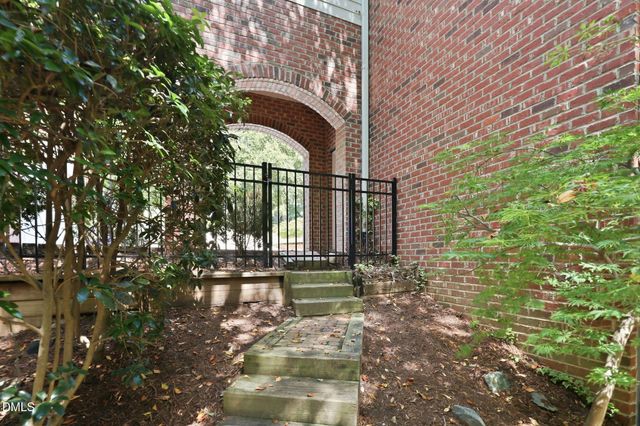 113 Hayworth Drive, Chapel Hill, NC 27517