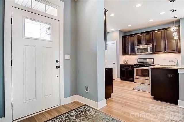 3841 Willow Green Place, Charlotte, NC 28206