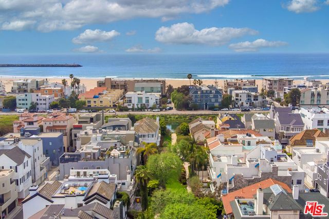 130 Reef Mall, Marina Del Rey, CA 90292