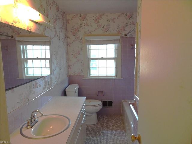 2428 Taylorwood BLVD, Chesapeake, VA 23321