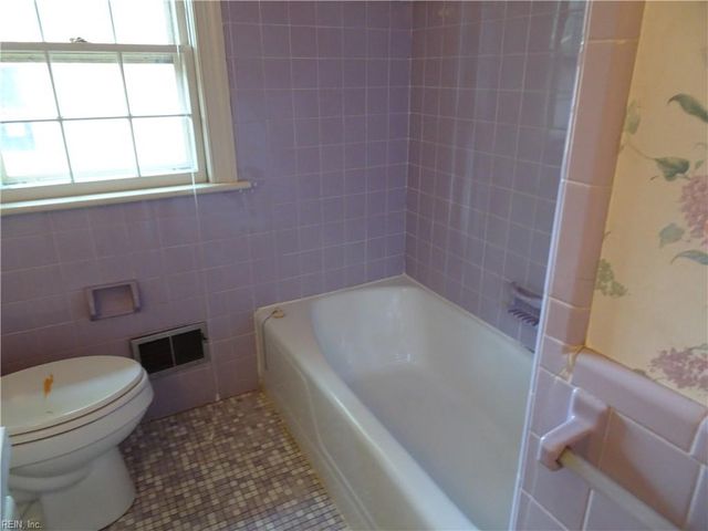 2428 Taylorwood BLVD, Chesapeake, VA 23321