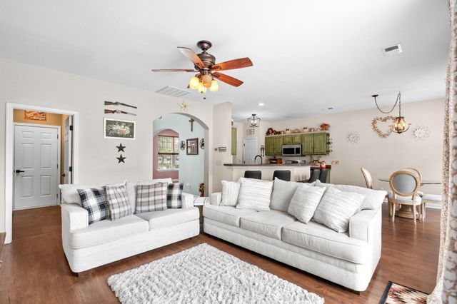 144 Zinnia Dr., Myrtle Beach, SC 29579