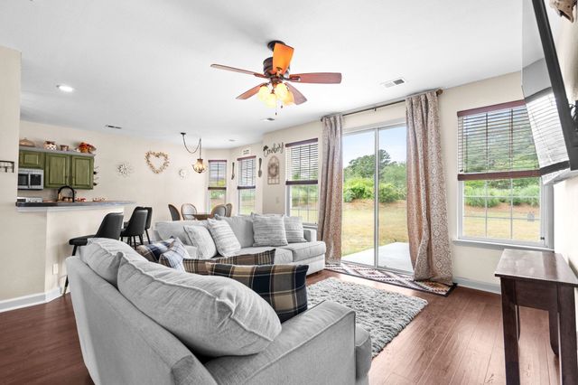 144 Zinnia Dr., Myrtle Beach, SC 29579