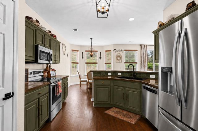 144 Zinnia Dr., Myrtle Beach, SC 29579
