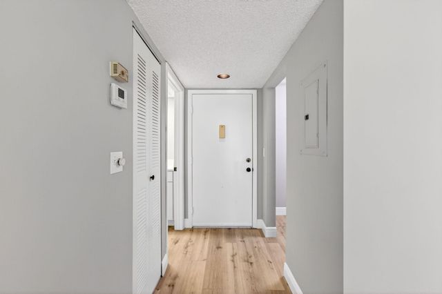 5430 Las Verdes Circle, Delray Beach, FL 33484