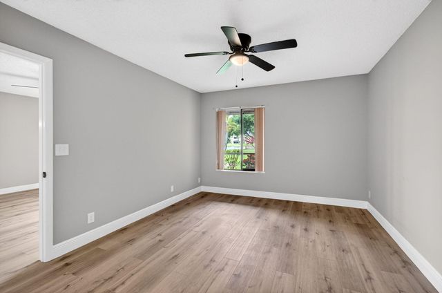 5430 Las Verdes Circle, Delray Beach, FL 33484