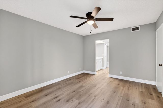 5430 Las Verdes Circle, Delray Beach, FL 33484