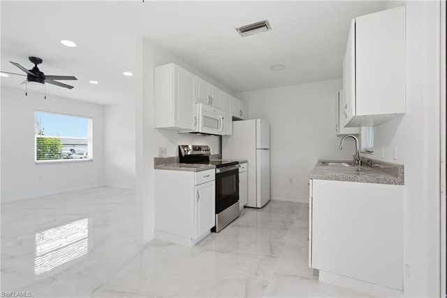 5160 31st AVE SW, Naples, FL 34116