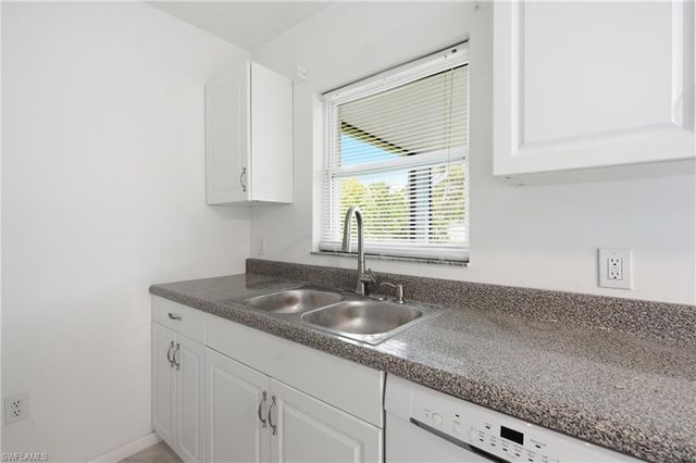 5160 31st AVE SW, Naples, FL 34116