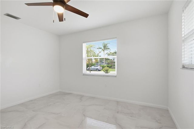 5160 31st AVE SW, Naples, FL 34116