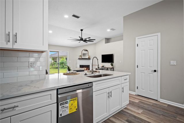 4048 EDGELAND TRAIL, Middleburg, FL 32068