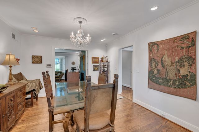 2039 Castleman Dr, Nashville, TN 37215