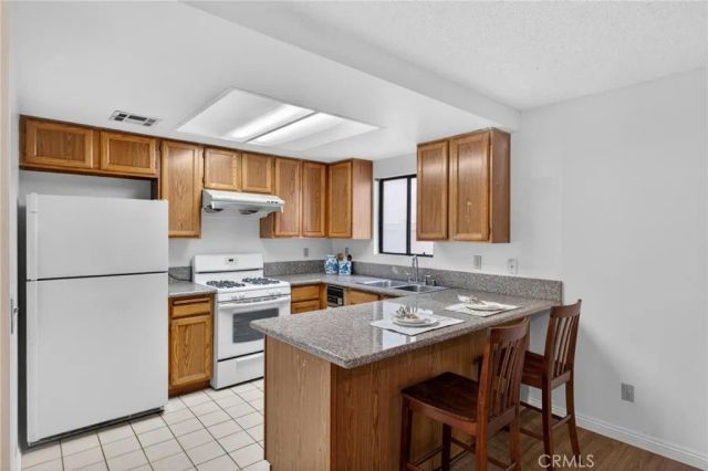 5566 Welland Ave, Temple City, CA 91780
