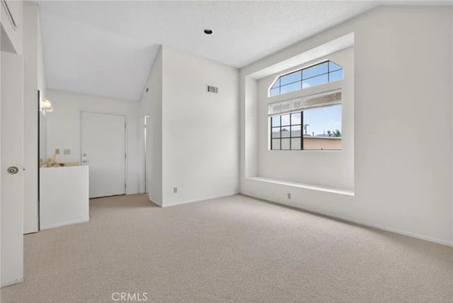 5566 Welland Ave, Temple City, CA 91780