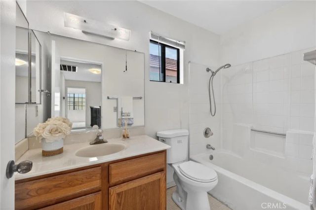 5566 Welland Ave, Temple City, CA 91780