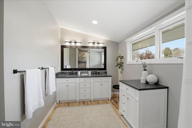 254 BLUFF VIEW DR, Lancaster, PA 17601