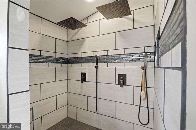254 BLUFF VIEW DR, Lancaster, PA 17601