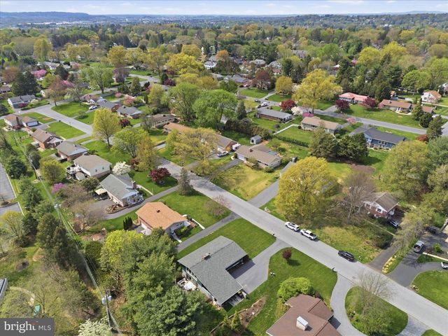 254 BLUFF VIEW DR, Lancaster, PA 17601