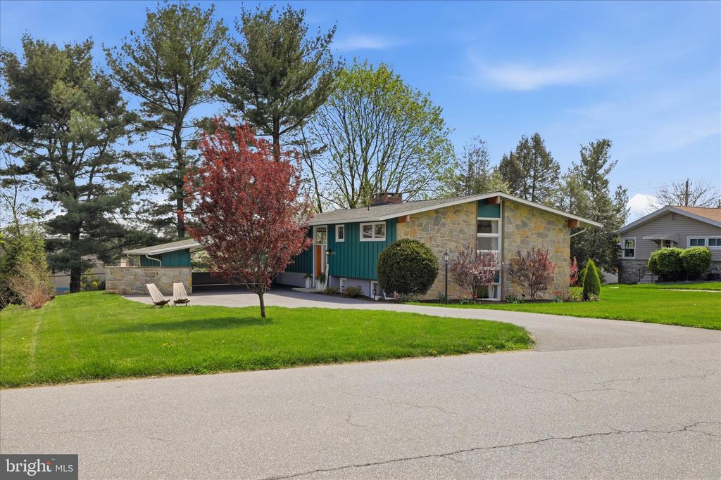 254 BLUFF VIEW DR, Lancaster, PA 17601