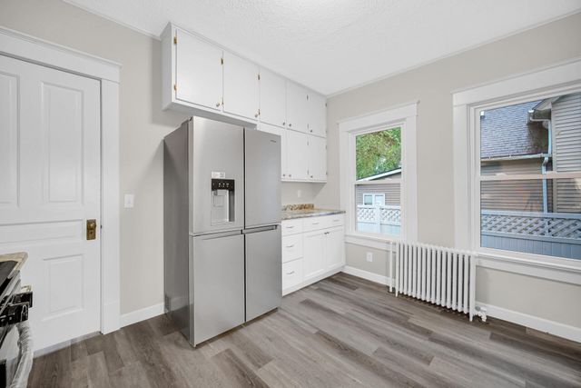 411 E Street, La Porte, IN 46350