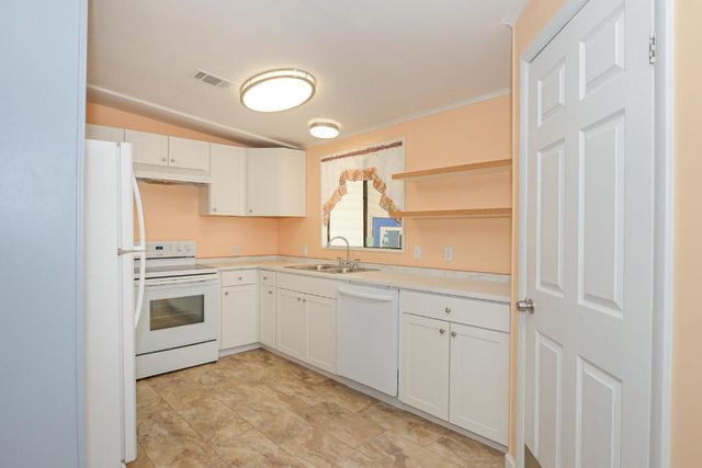 522 Hemingway Terrace, Fort Pierce, FL 34982