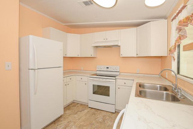 522 Hemingway Terrace, Fort Pierce, FL 34982