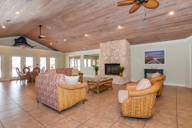 522 Hemingway Terrace, Fort Pierce, FL 34982