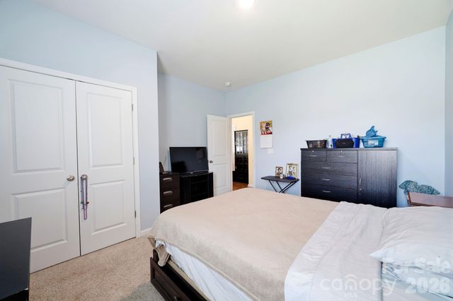 9839 Oak Barrel Lane, Charlotte, NC 28215