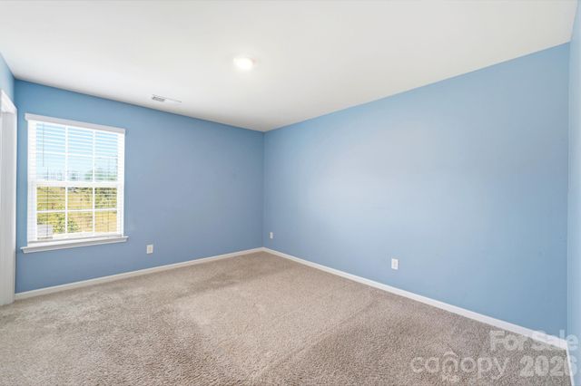 9839 Oak Barrel Lane, Charlotte, NC 28215