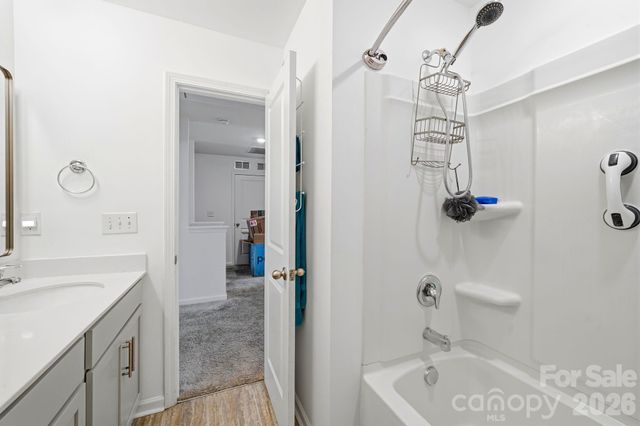 9839 Oak Barrel Lane, Charlotte, NC 28215