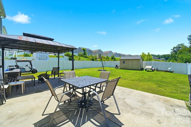 9839 Oak Barrel Lane, Charlotte, NC 28215