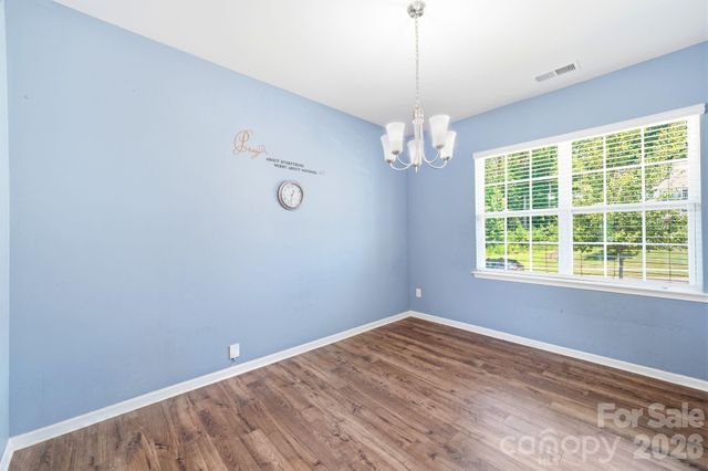 9839 Oak Barrel Lane, Charlotte, NC 28215